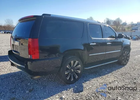 2007 Cadillac Escalade Esv z USA, uszkodzony, nr VIN 1GYFK66887R258335